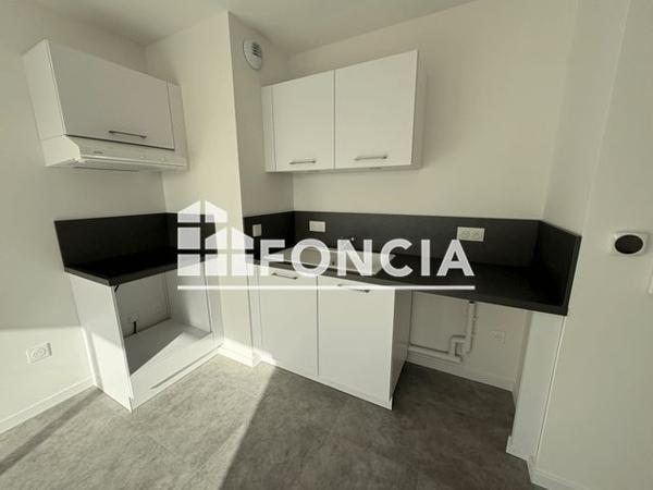 Location Appartement 2 pièces 42.4 m² - Sotteville Les Rouen 76300