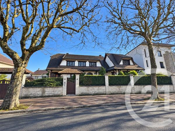 Maison à vendre  7 pièces - 221 m 2   LE RAINCY  - 93