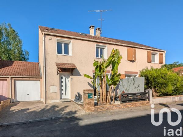 Maison traditionnelle 5 pièces de 110 m² à Soisy-sur-Seine (91450)