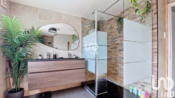 Maison traditionnelle 5 pièces de 110 m² à Soisy-sur-Seine (91450)