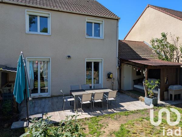 Maison traditionnelle 5 pièces de 110 m² à Soisy-sur-Seine (91450)