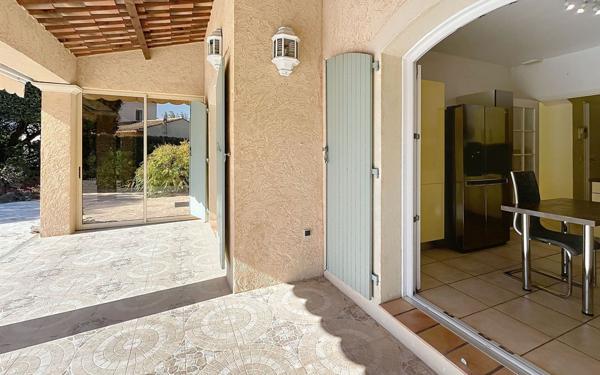 Maison à vendre    5 pièces •  Saint-Raphaël