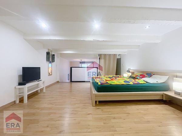 A VENDRE MARSEILLE 13002 REPUBLIQUE JOLIETTE LOCAL COMMERCIAL T2