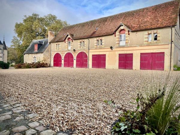 Sud Sologne Château du XIXe avec dépendances parc rivière forêt 40ha