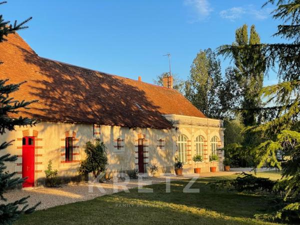 Sud Sologne Château du XIXe avec dépendances parc rivière forêt 40ha