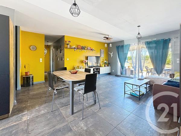 Maison à vendre  4 pièces - 81,24 m 2   ST SATURNIN  - 16