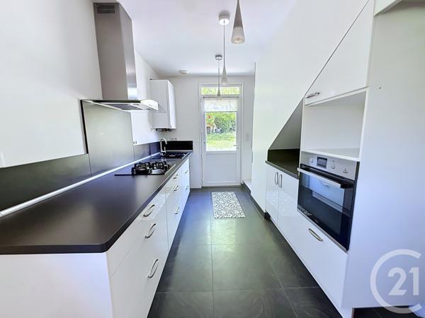 Maison à vendre  4 pièces - 81,24 m 2   ST SATURNIN  - 16