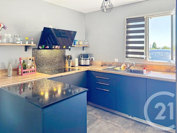 Maison à vendre  4 pièces - 81,24 m 2   ST SATURNIN  - 16