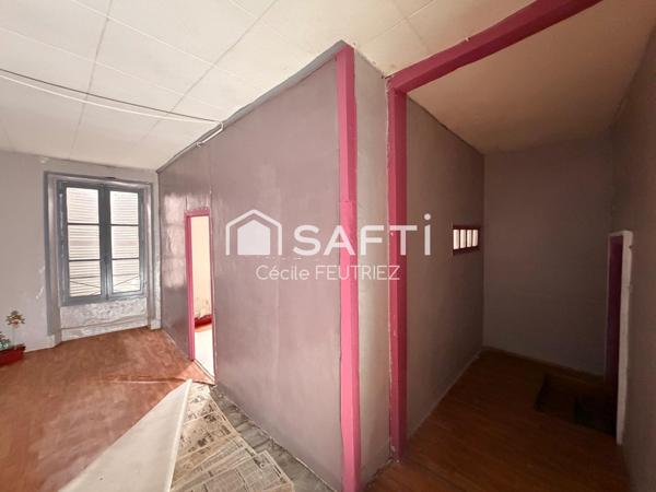 Petit immeuble à usage mixte