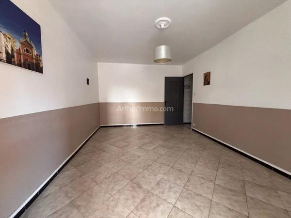 Vente                                                      Appartement
                        
                     2 pièces                      56 m2                     à Ajaccio
