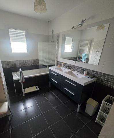 Maison 4 pièce(s) 3 chambre(s) 101.38 m²