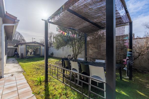 MAISON INDIVIDUELLE DE CHARME AVEC JARDIN ET DÉPENDANCE – FENOUILLET