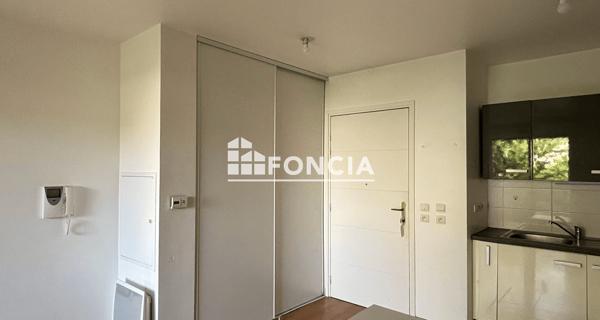 Location Appartement 2 pièces 38.8 m² - ÉTréchy 91580