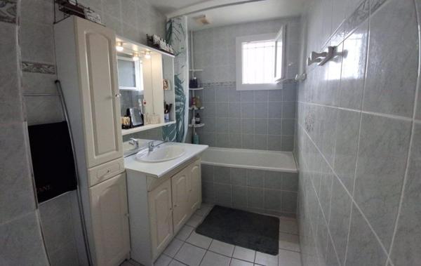 Maison à PERSAN, 95340 - 5 pièces 81m²