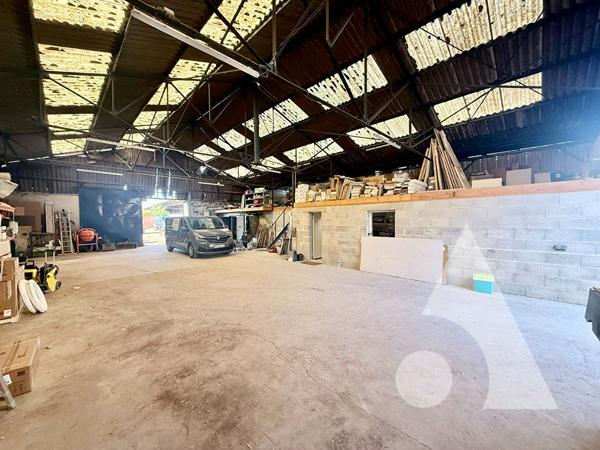 Entrepôt / Local industriel 357 m2