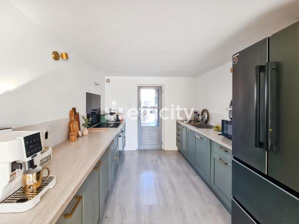 Maison 5 pièces - 126 m² Exclusivité efficity