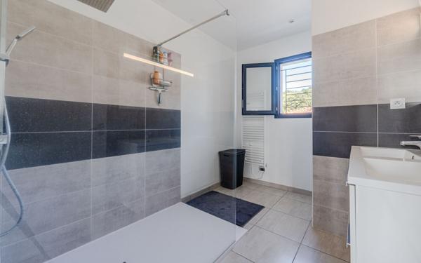 Maison à vendre    4 pièces •  Beauvoisin