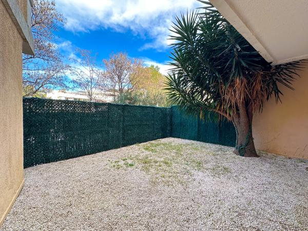 Le Cannet (06110) Magnifique 4 pièces en rez-de-jardin, double garage et cave, résidence de standing avec piscine.