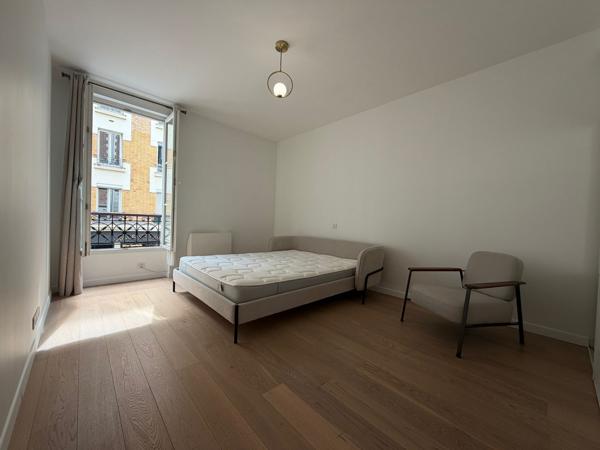 Location appartement 3 pieces 75m2 - Levallois