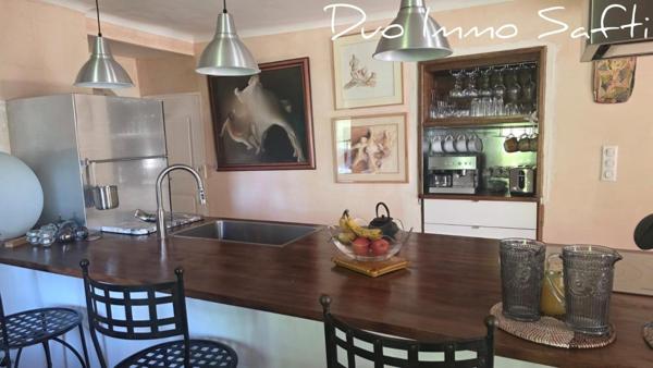 Maison de 112m² + 316m² d'annexes sur 2 hectares de terrain