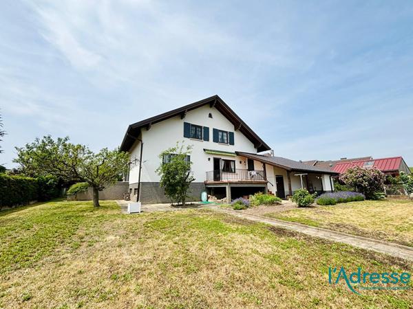 Maison 6 pièces 215 m² sur 11.09 ares