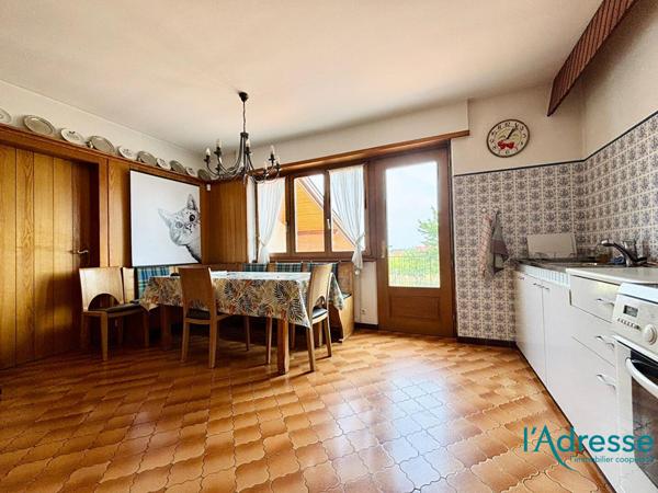 Maison 6 pièces 215 m² sur 11.09 ares