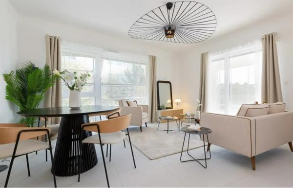 GRAND T4 DERNIER ETAGE AVEC TERRASSE