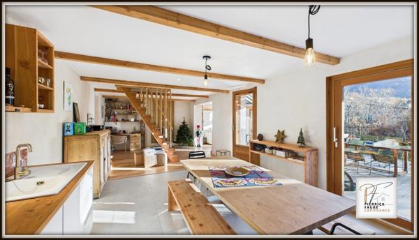 Location meublée – Grand appartement avec jardin à Briançon