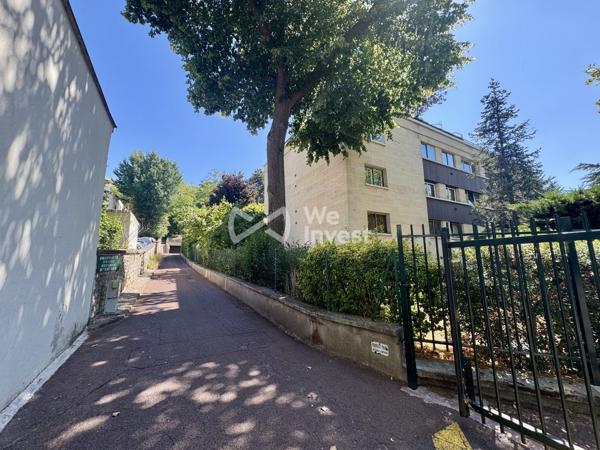 Location Studio à Bougival