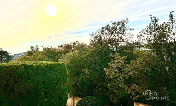 Nice (06100) résidence standing avec piscine / véranda de 19m² / vue dégagée verdure