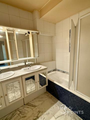 Nice (06100) résidence standing avec piscine / véranda de 19m² / vue dégagée verdure