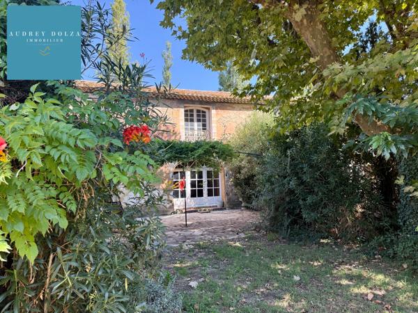 Propriété familiale de 185 m² de plain-pied avec grandes dépendances - Salon de Provence - 940 000€ FAI