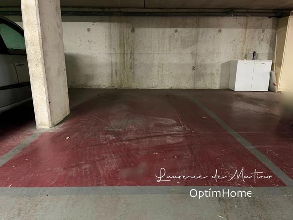 Emplacement de parking couvert- LA GARENNE COLOMBES (92)