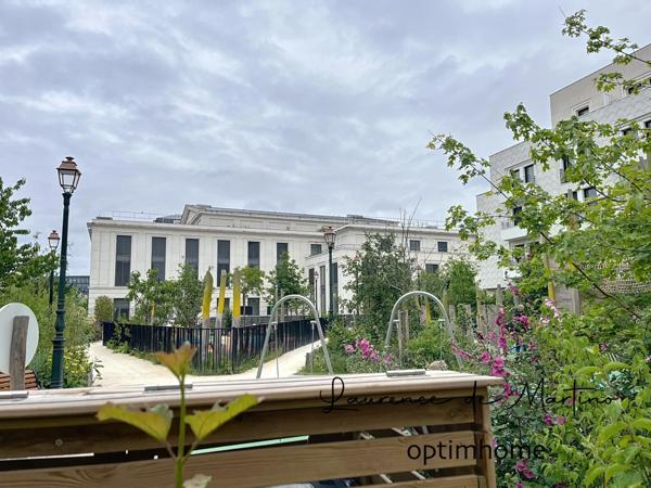 Emplacement de parking couvert- LA GARENNE COLOMBES (92)