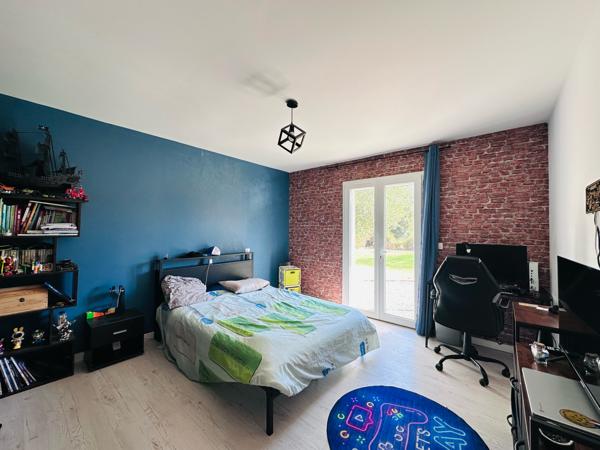 CALME – PISCINE – GRANDS ESPACES – 3 CHAMBRES – TERRAIN