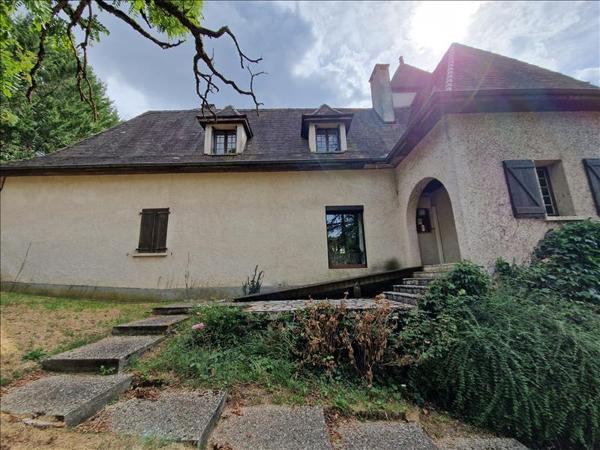 Maison à vendre |  Figeac |  6 pièces | 198 m²