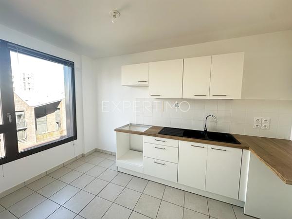 T3 Duplex au calme, Terrasse, Parking, proche transports et commodités, idéal 1er achat