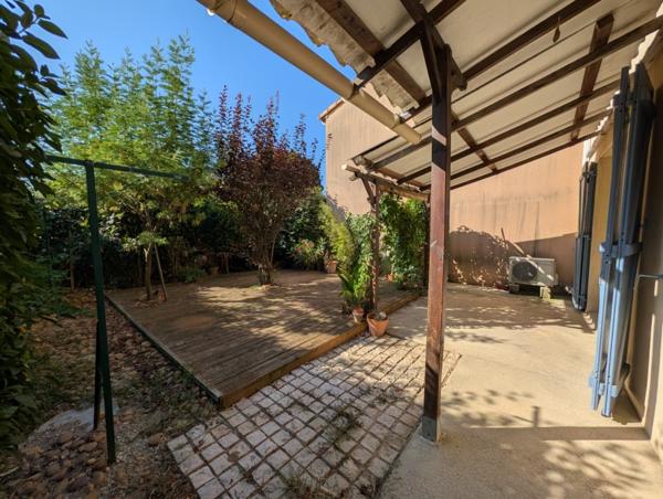 MORIERES LES AVIGNON MAISON À ÉTAGE – 3 CHAMBRES – JARDIN & GARAGE