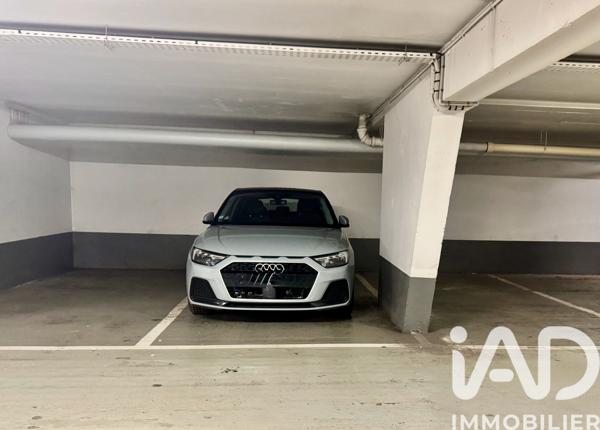 Parking à vendre 12 m² Paris 8