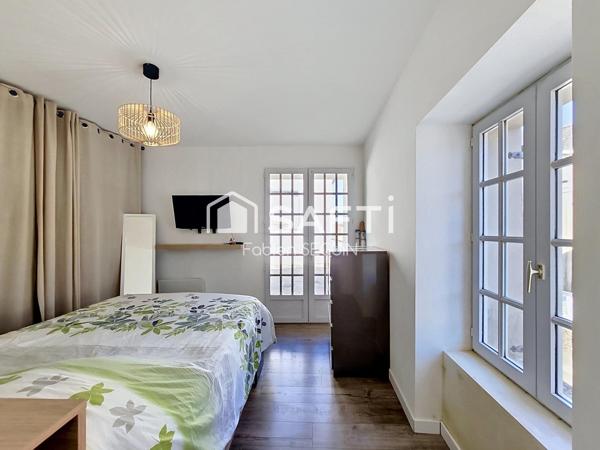 Maison ancienne rénovée, lumineuse, agréable, alliant modernisme et authenticité !