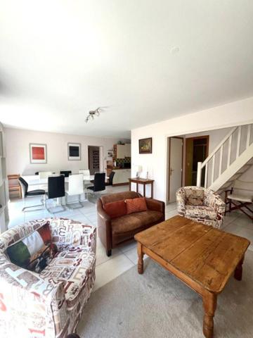 Maison de plain pied 4 chambres: 150m des commerces