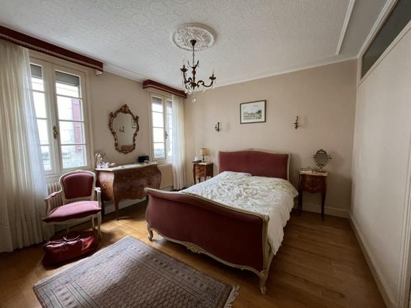 Immeuble à vendre |  Angoulême |  275 m²