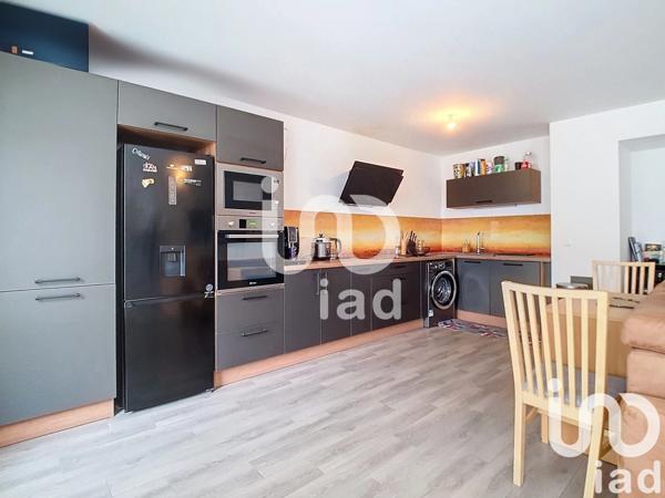 Appartement 3 pièces de 75 m² à Melun (77000)