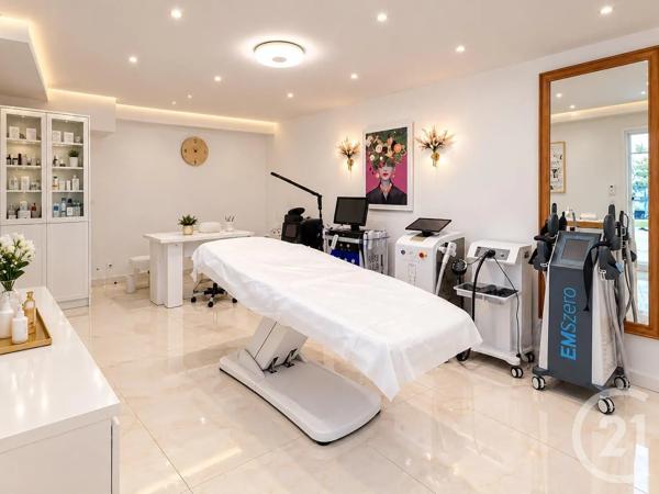 à vendre  71 m 2   VAUJOURS  - 93