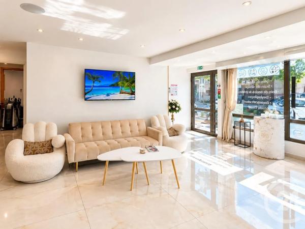 à vendre  71 m 2   VAUJOURS  - 93
