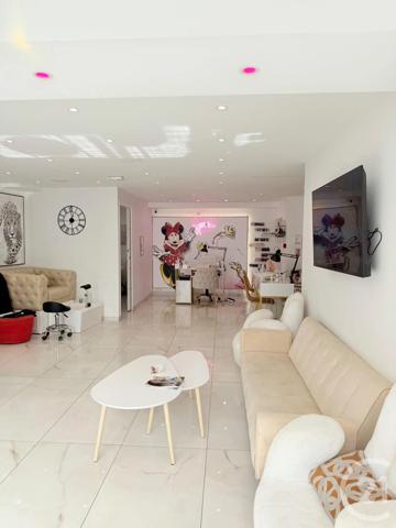 à vendre  71 m 2   VAUJOURS  - 93