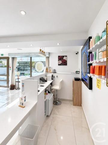à vendre  71 m 2   VAUJOURS  - 93