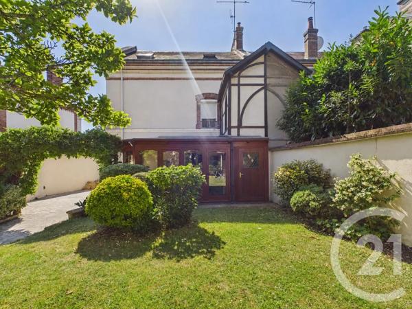 Maison à vendre  8 pièces - 194 m 2   CHARTRES  - 28
