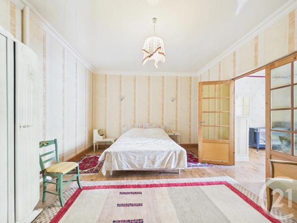 Maison à vendre  8 pièces - 194 m 2   CHARTRES  - 28