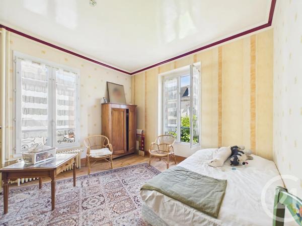 Maison à vendre  8 pièces - 194 m 2   CHARTRES  - 28